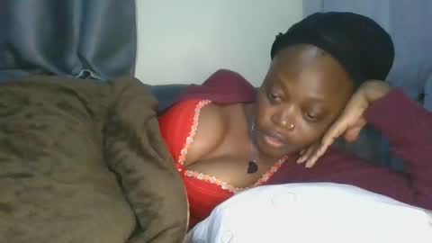 Snapshot of cilia_petite chatting on 04.30.26 cilia petite online show from 04.30.26