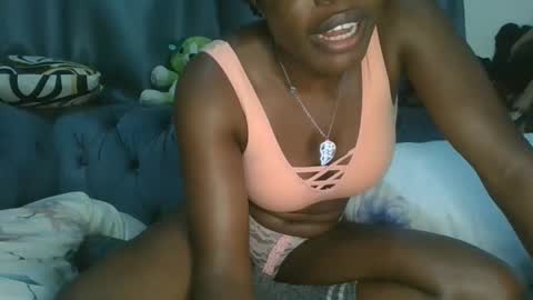 Snapshot of cilia_petite chatting on 05.31.26 cilia petite online show from 05.31.26