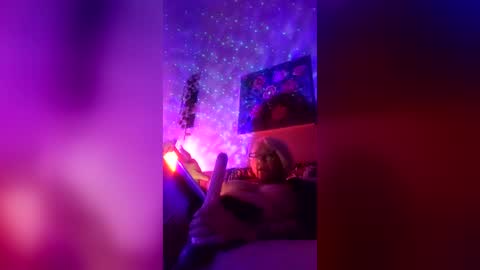 Snapshot of cincygodass_dommymommy chatting on 06.17.26 cincygodass_dommymommy online show from 06.17.26