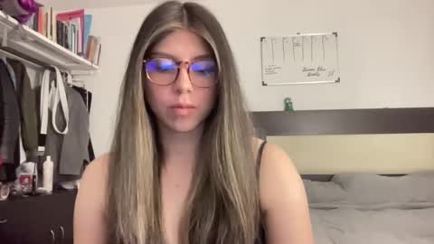 Snapshot of cind3erella chatting on 12.05.24 cind3erella online show from 12.05.24