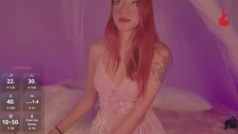 Snapshot of cinderella_lewis chatting on 11.01.25 Sofi Eva and Mey online show from 11.01.25