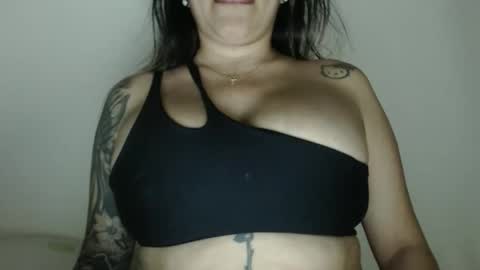 Snapshot of cindy_latin chatting on 09.23.25 cindy latin online show from 09.23.25