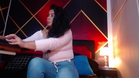 Snapshot of cindyandcarlo chatting on 01.07.25 CindyandCarlo online show from 01.07.25