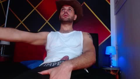 Snapshot of cindyandcarlo chatting on 01.31.25 CindyandCarlo online show from 01.31.25