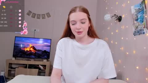 Snapshot of cinnabongirls chatting on 12.30.24 Maddy online show from 12.30.24
