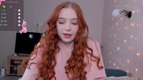 Snapshot of cinnabongirls chatting on 01.05.25 Maddy online show from 01.05.25