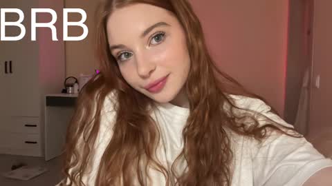 Snapshot of cinnabongirls chatting on 02.26.25 Maddy online show from 02.26.25