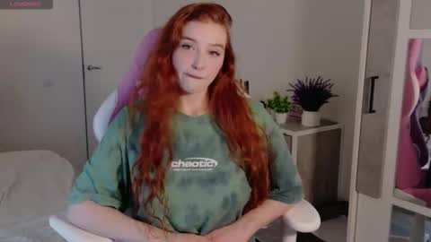 Snapshot of cinnabongirls chatting on 10.04.25 Maddy online show from 10.04.25