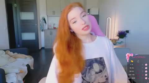 Snapshot of cinnabongirls chatting on 06.22.26 Maddy online show from 06.22.26