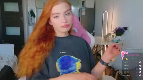 Snapshot of cinnabongirls chatting on 06.25.26 Maddy online show from 06.25.26