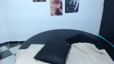 Cinthya online show from 11.19.25