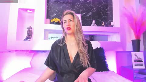 Snapshot of cinthya_mjs chatting on 02.24.26 Cinthya online show from 02.24.26