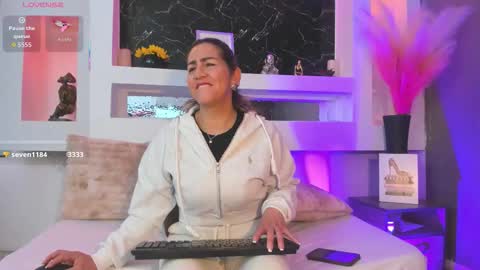 Snapshot of cinthya_mjs chatting on 03.20.26 Cinthya online show from 03.20.26
