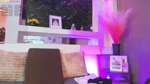 Snapshot of cinthya_mjs chatting on 03.30.26 Cinthya online show from 03.30.26