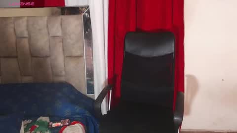 cinthya_walker1 online show from 12.16.25