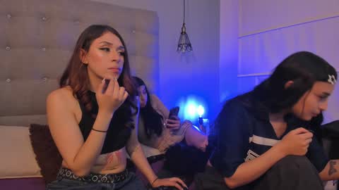 Snapshot of cintya_kors chatting on 12.20.24 Cintya online show from 12.20.24