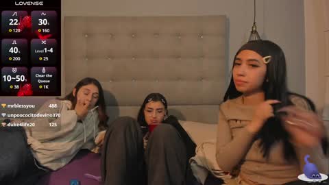 Snapshot of cintya_kors chatting on 12.20.24 Cintya online show from 12.20.24