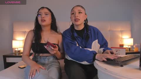 Snapshot of cintya_kors chatting on 01.10.25 Cintya online show from 01.10.25