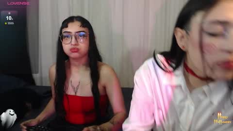 Snapshot of cintya_kors chatting on 11.01.25 Cintya online show from 11.01.25