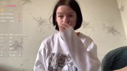 Snapshot of ciraplutt chatting on 06.17.26 ciraplutt online show from 06.17.26