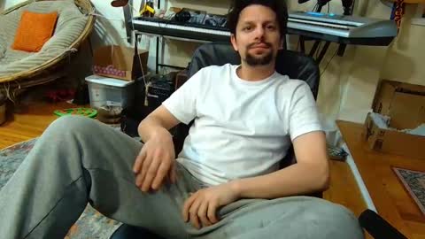 Snapshot of cirdan93 chatting on 02.06.26 CirdanBiGuy online show from 02.06.26