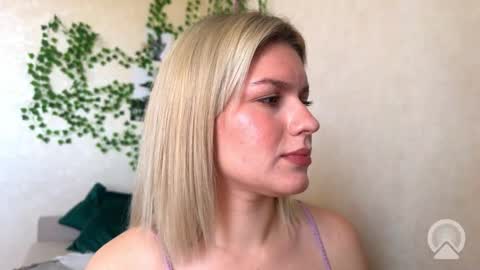 Snapshot of citruska chatting on 09.14.25 karina online show from 09.14.25