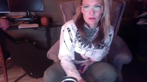 Snapshot of cj_wunderlust chatting on 10.01.25 cj_wunderlust online show from 10.01.25