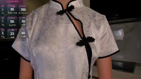 Claire online show from 01.12.25