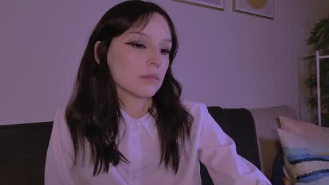 Snapshot of claire_bennett chatting on 04.11.26 Claire Bennett online show from 04.11.26