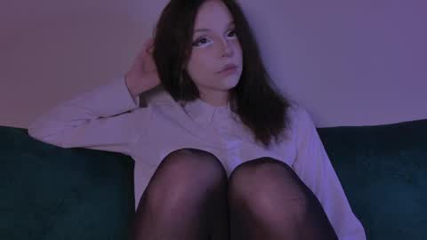 Claire Bennett online show from 04.26.26