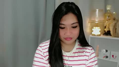 Snapshot of claire_wntr chatting on 04.29.26 CLAIRE online show from 04.29.26
