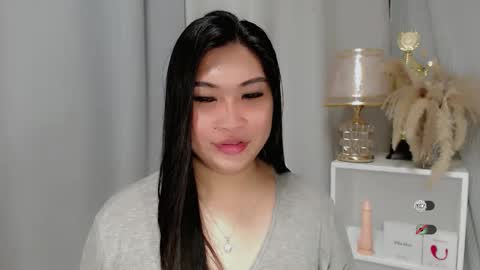 Snapshot of claire_wntr chatting on 05.22.26 CLAIRE online show from 05.22.26