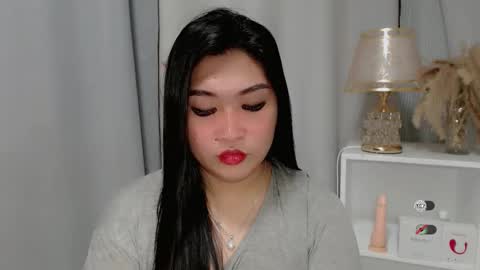 Snapshot of claire_wntr chatting on 06.04.26 CLAIRE online show from 06.04.26