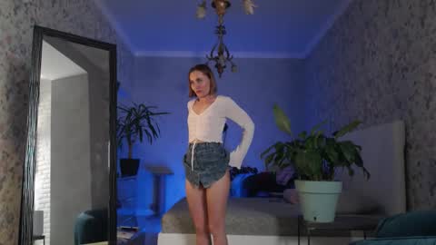 Clara online show from 10.25.25
