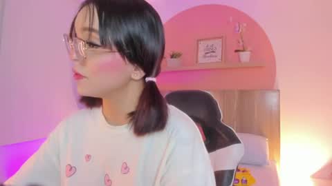 Snapshot of clara_lu chatting on 06.16.26 C L A R A online show from 06.16.26