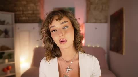 Clara smile online show from 02.25.25