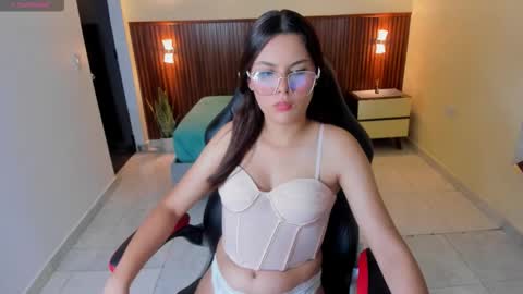 Snapshot of clara_ward chatting on 02.19.26 C L A R A online show from 02.19.26