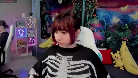 clarabenson online show from 11.05.25