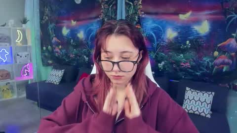 clarabenson online show from 11.25.25