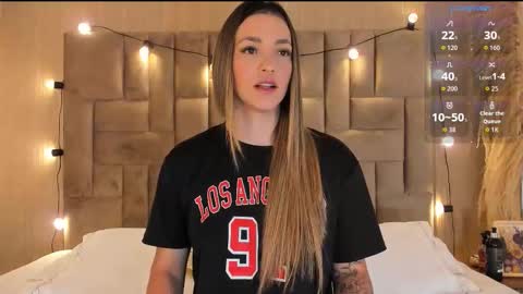 Snapshot of claradelmar_ chatting on 11.21.25 Clara del mar online show from 11.21.25