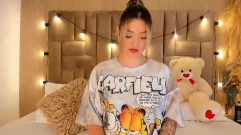 Snapshot of claradelmar_ chatting on 02.08.26 Clara del mar online show from 02.08.26