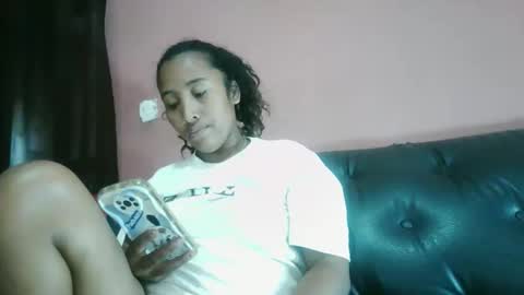 Snapshot of clarah0123 chatting on 06.01.26 Clarah0123 online show from 06.01.26