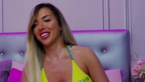 ClaraHazel online show from 02.18.25