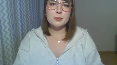 Snapshot of claralovely chatting on 06.11.26 Clara online show from 06.11.26