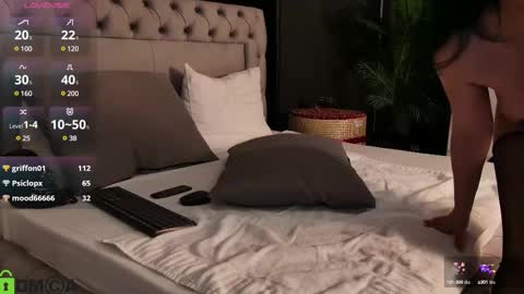 Clara online show from 02.13.25