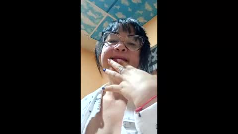 Snapshot of clarastone486141 chatting on 05.15.26 clarastone486141 online show from 05.15.26