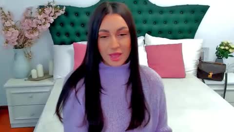 Snapshot of claraxjoy chatting on 12.16.24 ClaraXJoy online show from 12.16.24