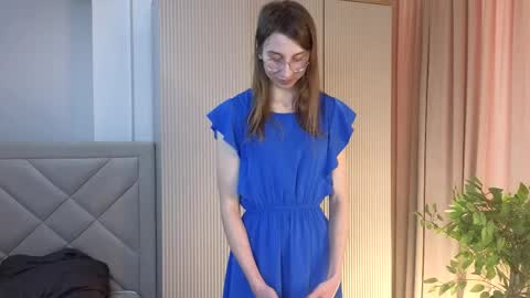 Snapshot of clarindakluse chatting on 05.22.26 Sara online show from 05.22.26
