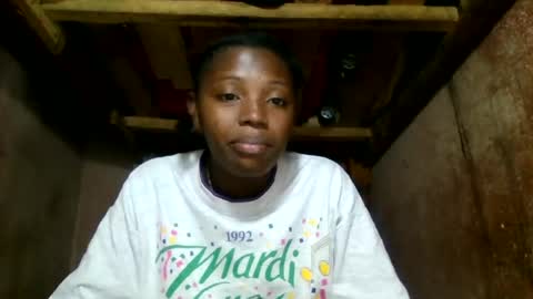 Snapshot of clarisse98 chatting on 06.19.26 clarisse98 online show from 06.19.26