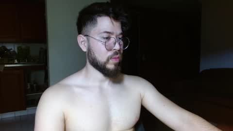 Snapshot of clark_14 chatting on 11.12.25 Clark online show from 11.12.25